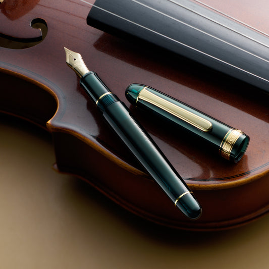 Platinum Century #3776 Lauren Green Gold Trim Fountain Pen